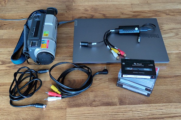 Equipment for digitizing cassettes